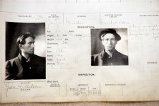 Joe Hill — Fiche anthropométrique, 14 janvier 1914 (la photo n'a certainement pas été prise ce jour là)<br />Salt Lake Tribune (LJH)